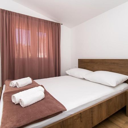 ז'אבוריץ' Apartmani Monika מראה חיצוני תמונה