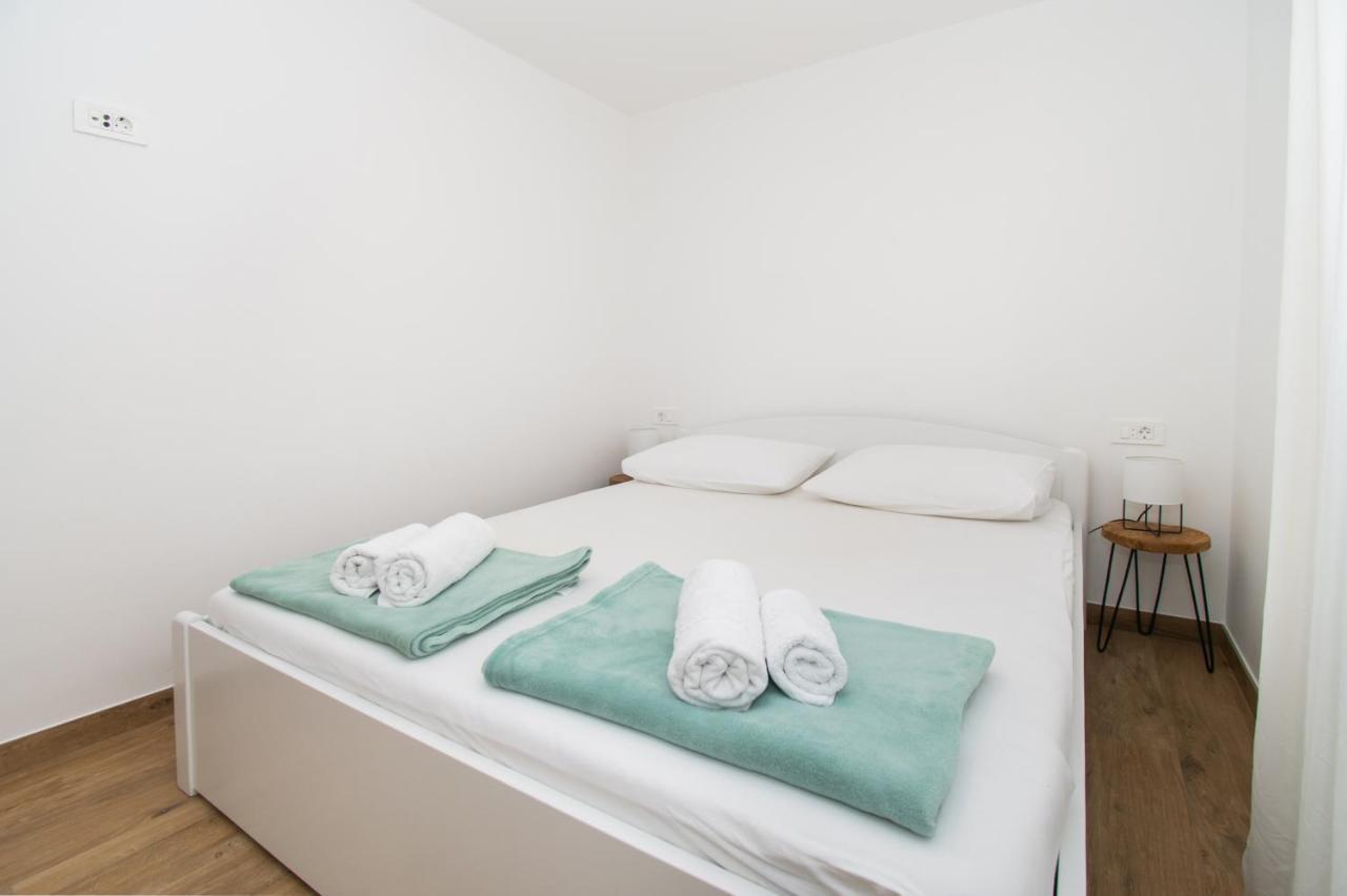ז'אבוריץ' Apartmani Monika מראה חיצוני תמונה