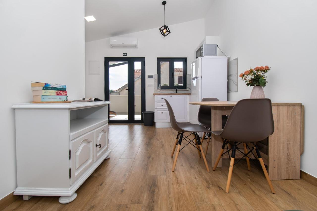 ז'אבוריץ' Apartmani Monika מראה חיצוני תמונה