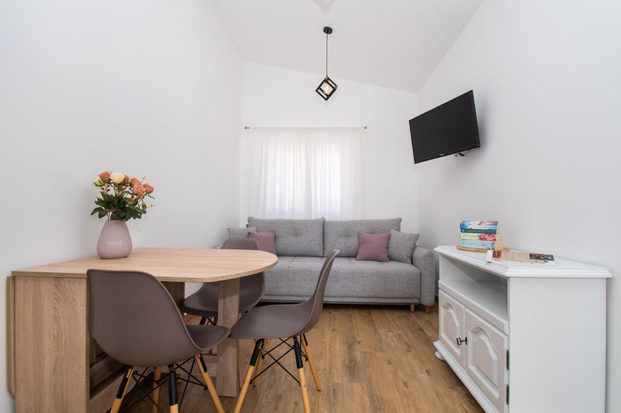 ז'אבוריץ' Apartmani Monika מראה חיצוני תמונה