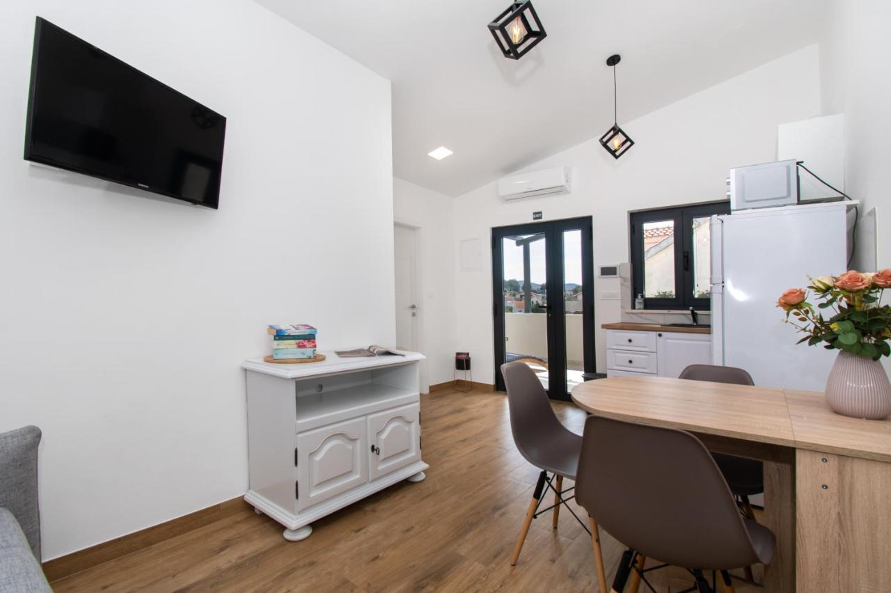 ז'אבוריץ' Apartmani Monika מראה חיצוני תמונה